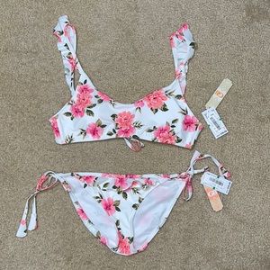 NWT Gianni Bini Floral Bikini
